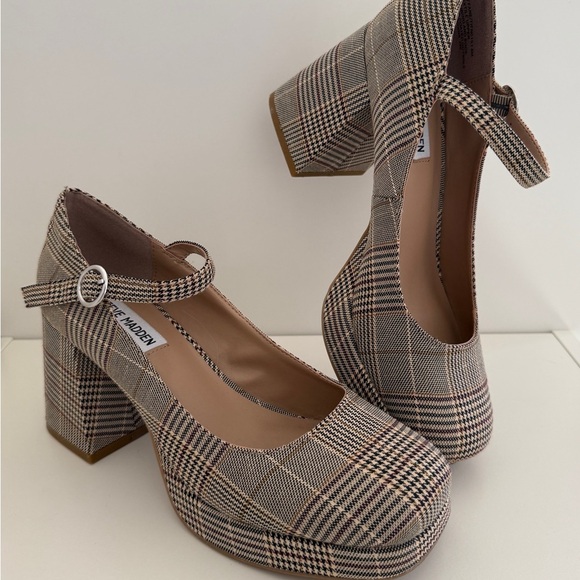 Steve Madden Mary Jane Pump Neutral Plaid Fabric Upper Chunky Heel Size 8 M - Picture 9 of 14